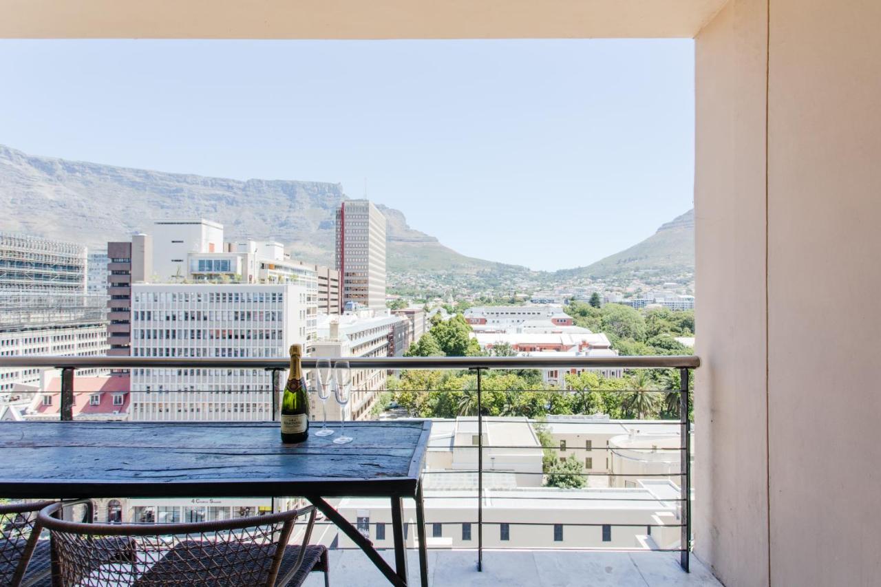 City Luxury Apartment *